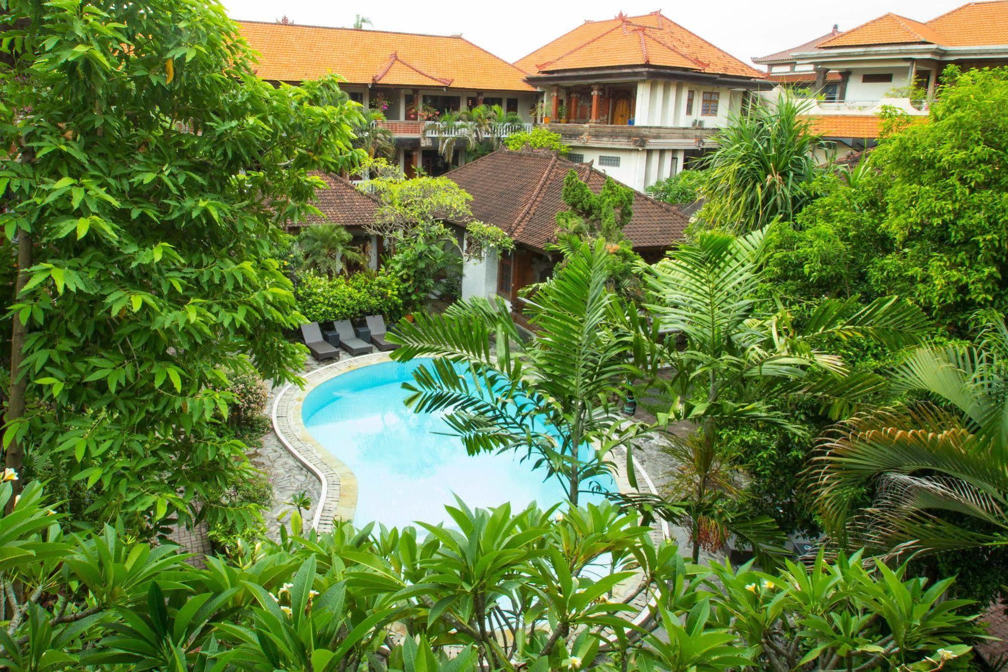 Simpang Inn Hotel Legian Eksteriør billede